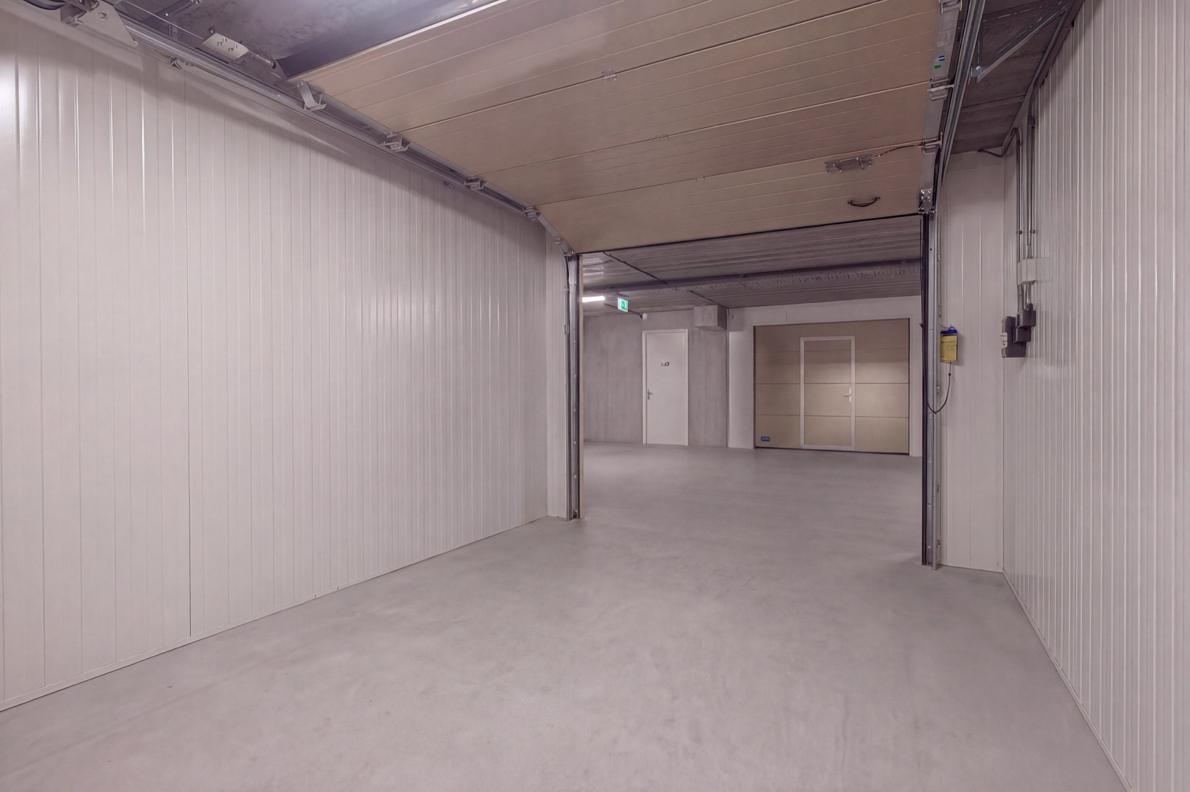 Lege opslagbox te koop in Veenendaal